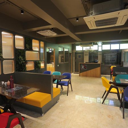 Hotel Shayan Inn ราชโกฎิ ภายนอก รูปภาพ
