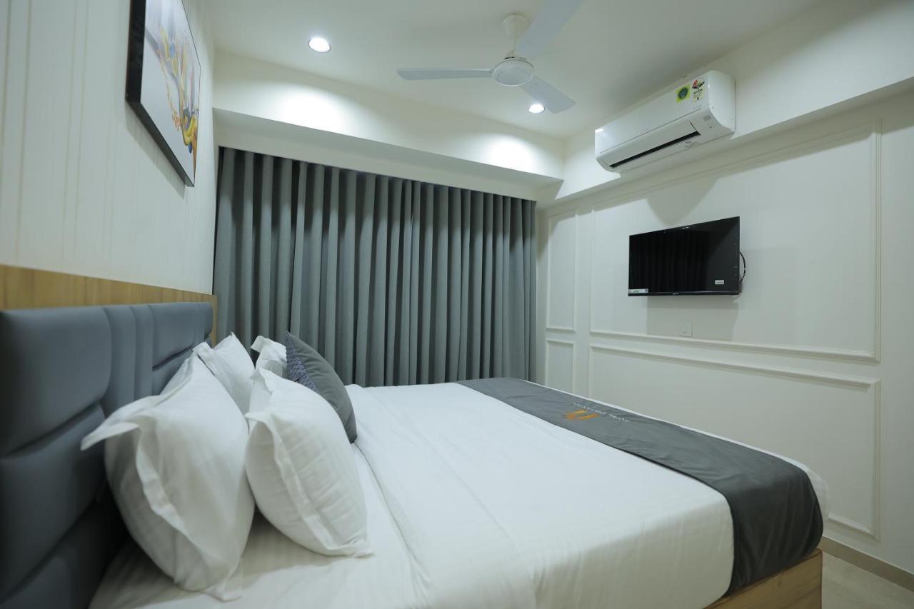 Hotel Shayan Inn ราชโกฎิ ภายนอก รูปภาพ