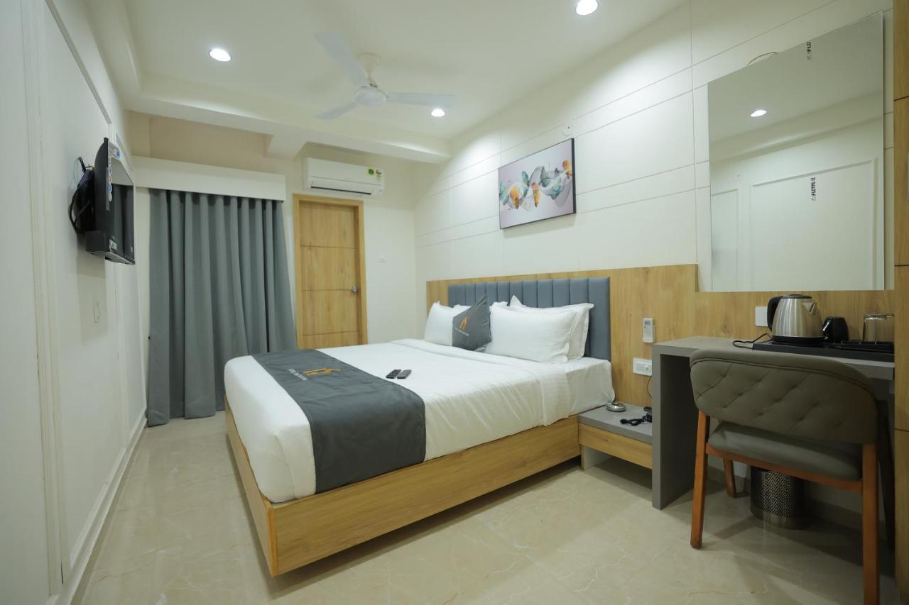 Hotel Shayan Inn ราชโกฎิ ภายนอก รูปภาพ