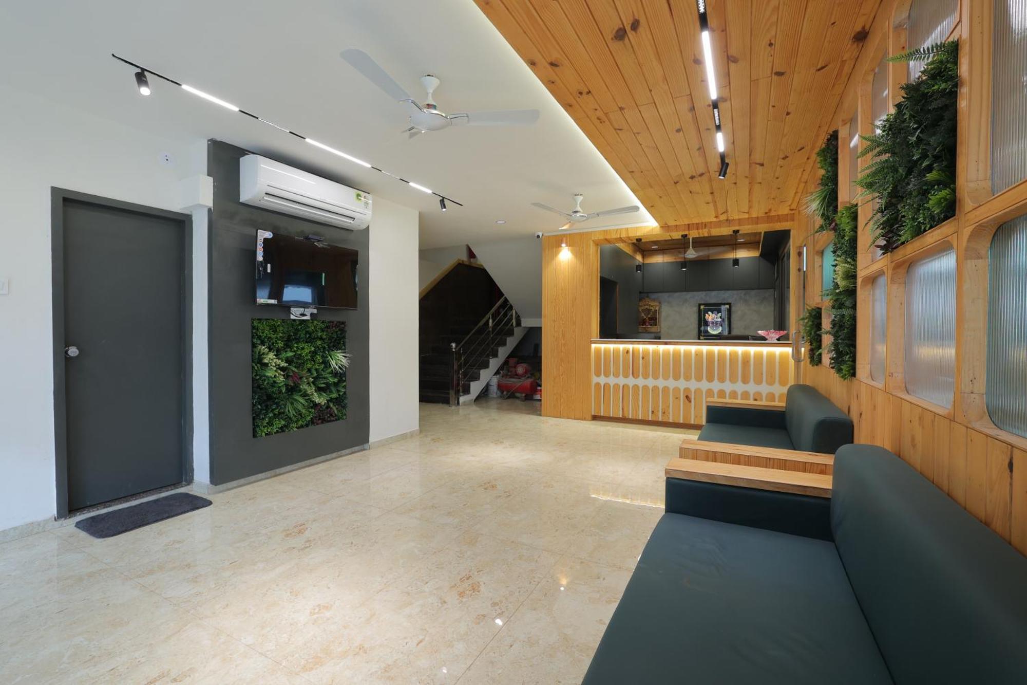 Hotel Shayan Inn ราชโกฎิ ภายนอก รูปภาพ