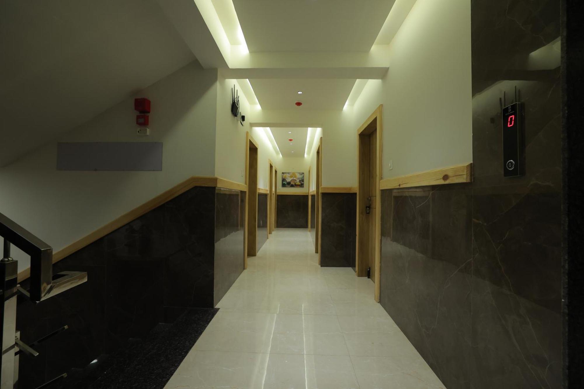 Hotel Shayan Inn ราชโกฎิ ภายนอก รูปภาพ